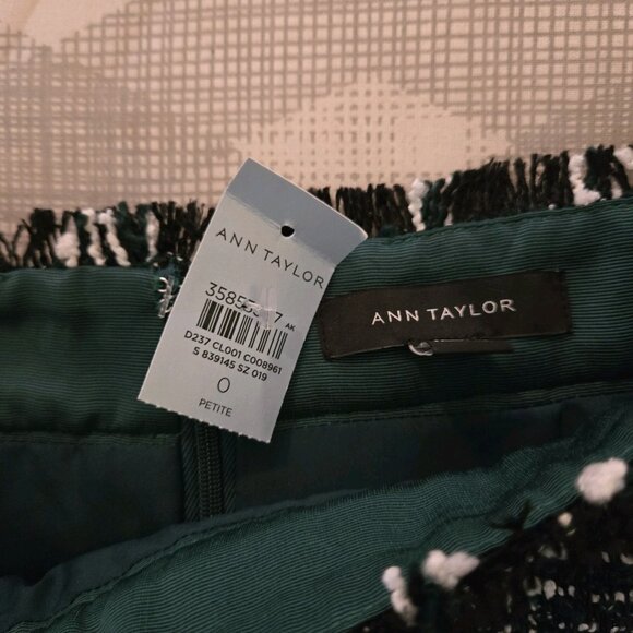 Ann Taylor Tweed Skirt Size 0 Petite Green Black Pencil Career Holiday Sequins - Picture 3 of 11